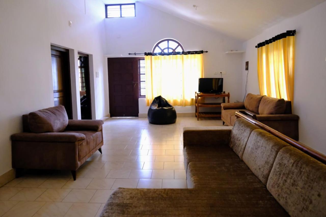 The Wayanad Club Otel Sultan Bathery Dış mekan fotoğraf