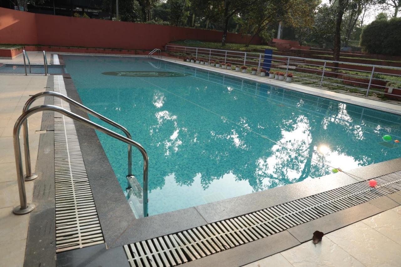 The Wayanad Club Otel Sultan Bathery Dış mekan fotoğraf