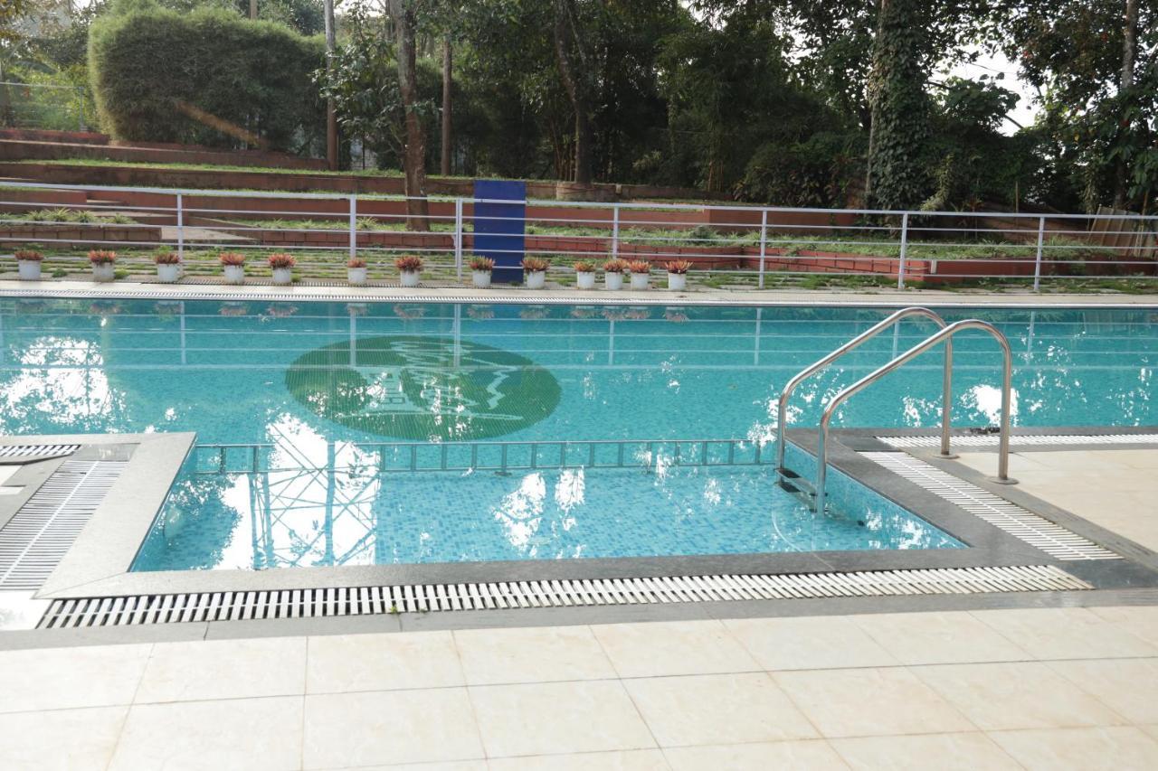 The Wayanad Club Otel Sultan Bathery Dış mekan fotoğraf